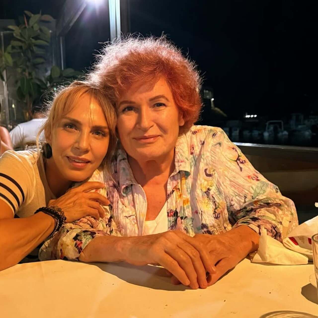 Bir araya geldiler
