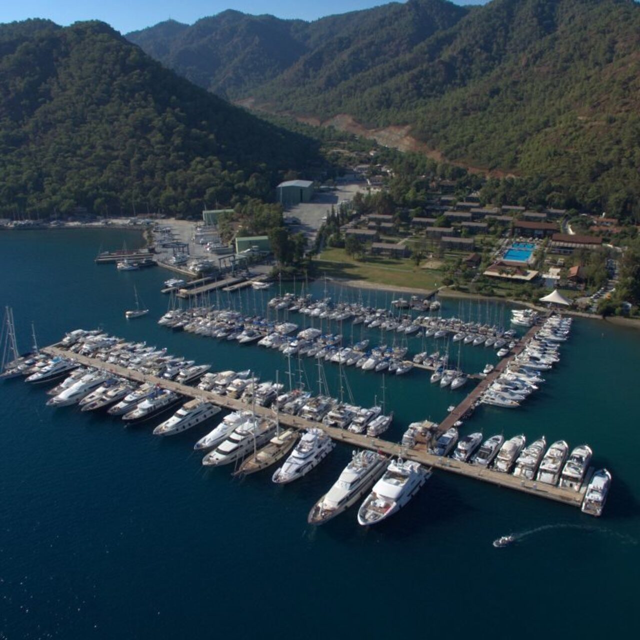 Koç Holding'den 160 milyon dolarlık marina hamlesi