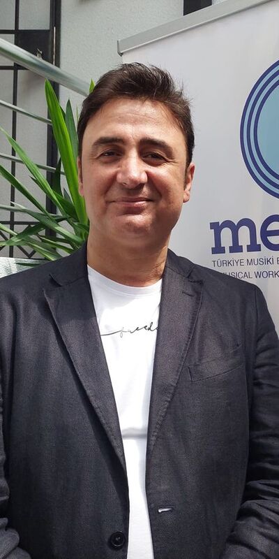 Üyeleri dava açtı