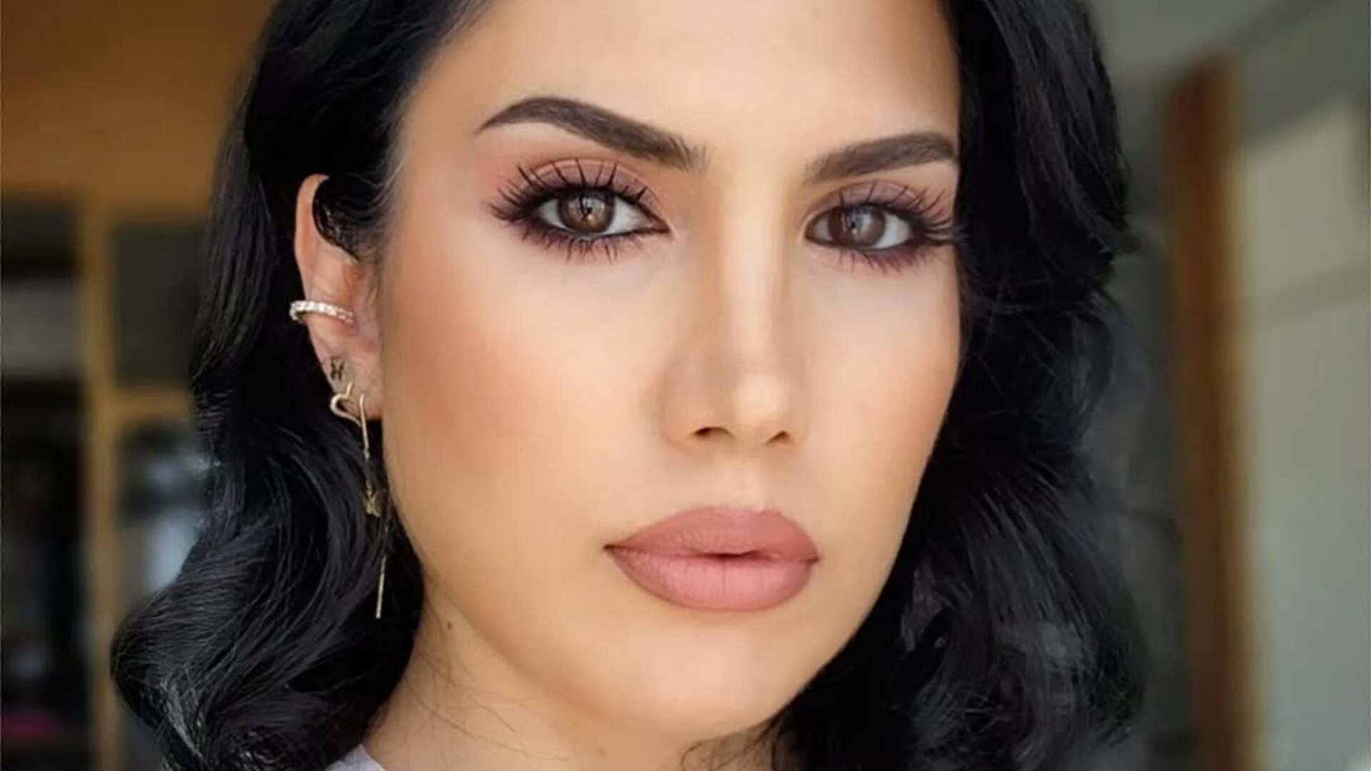 Özcan Deniz ile Kardeşleri Arasındaki Kavga Kızıştı: Sibel Semerci'den Şok Açıklamalar ve Ölüm Tehditleri!