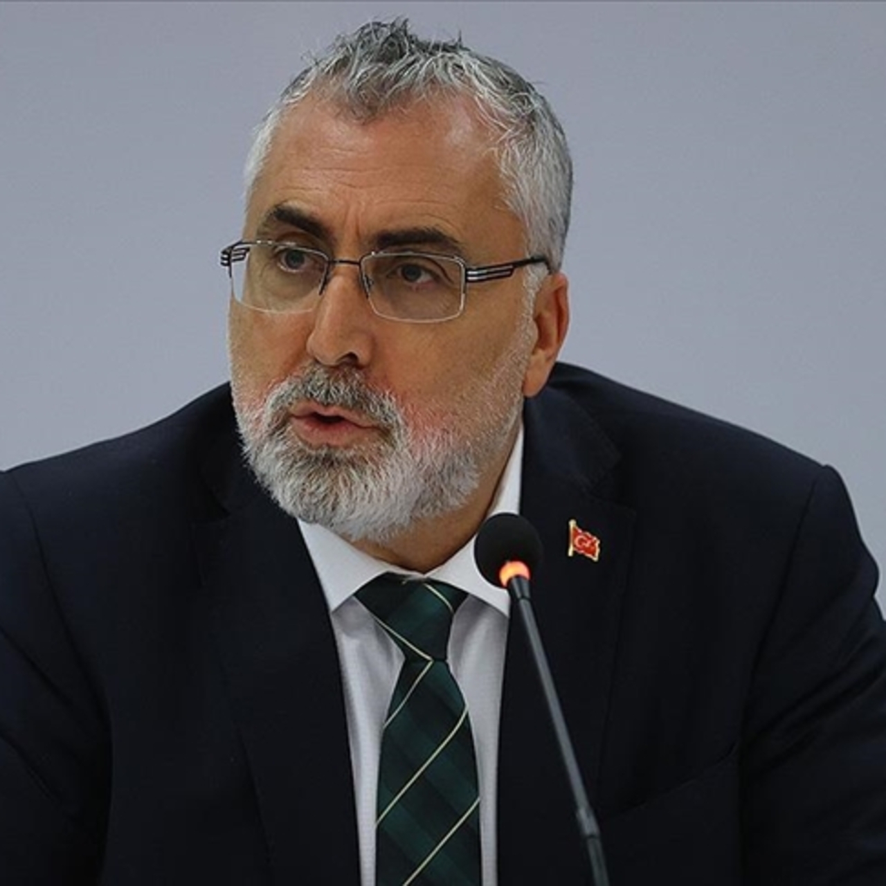 Bakan Işıkhan: 'Teklif kamuoyuna farklı aksettirildi'