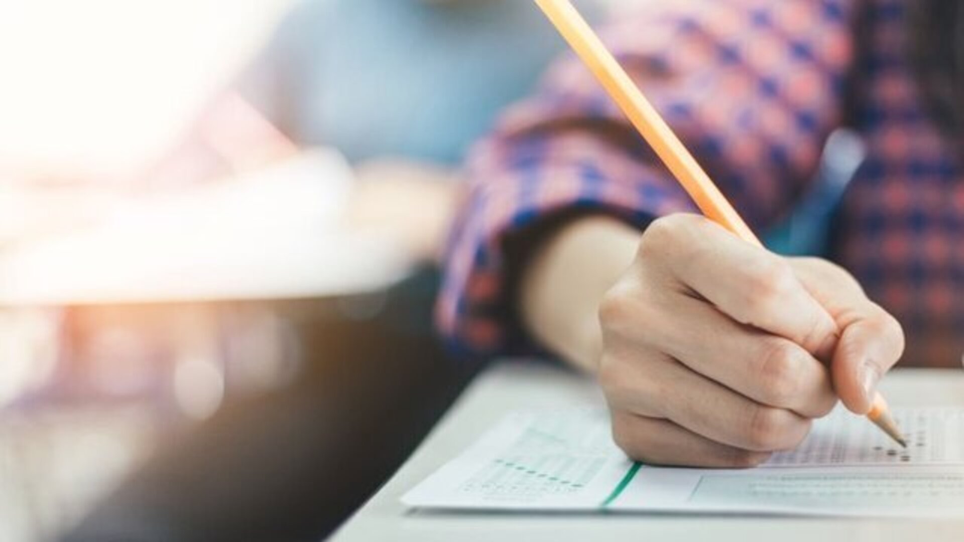 2025 YKS Taban Puanları Açıklandı! İşte 2 ve 4 Yıllık Bölümlerin Başarı Sıralaması ve Kontenjanları