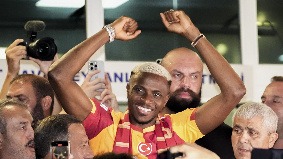 Victor Osimhen, Galatasaray için İstanbul'da!
