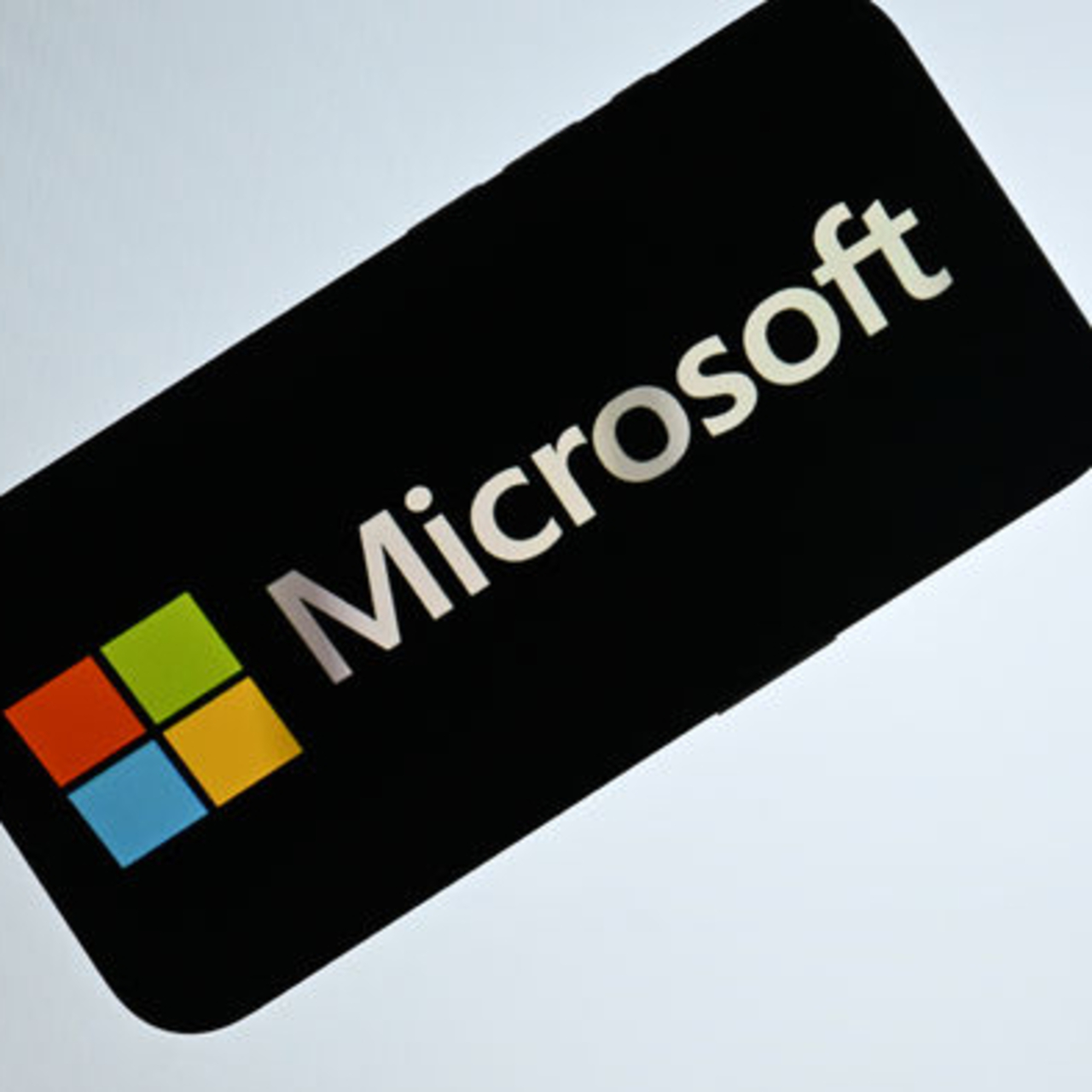 Microsoft ve Meta'nın geliri arttı
