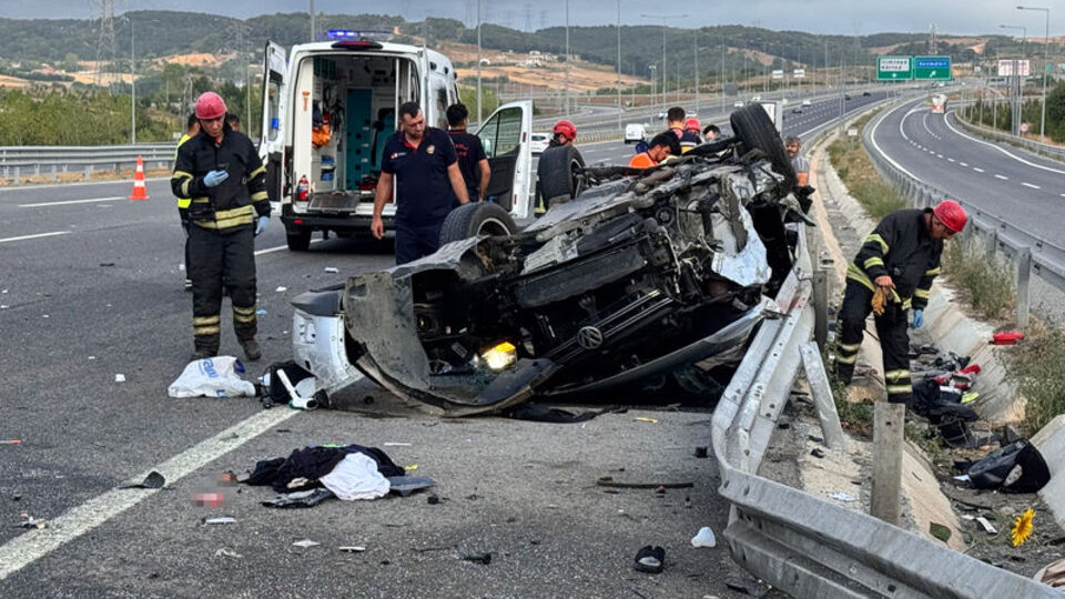 Takla attı! Anne öldü, 4 yaralı