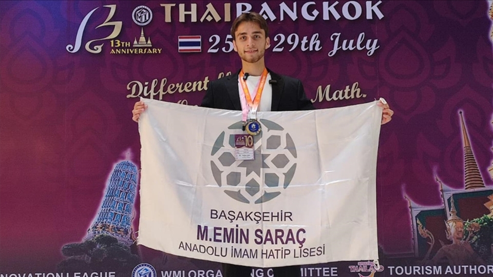Lise öğrencisi matematik yarışmasında dünya üçüncüsü oldu