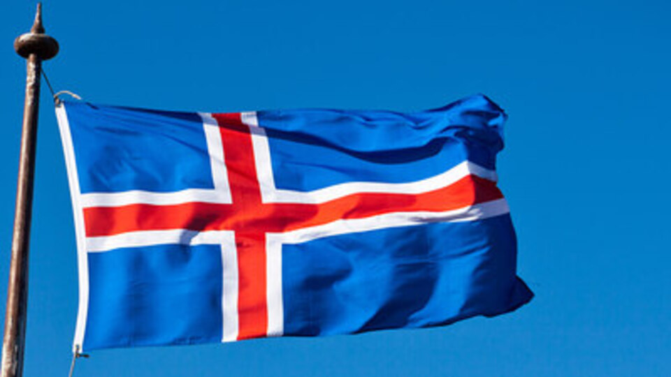 İzlanda bayrağı nedir?