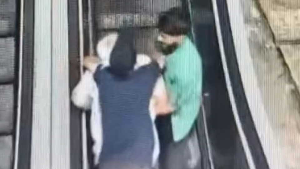 Metro merdiveninde gasp dehşeti!