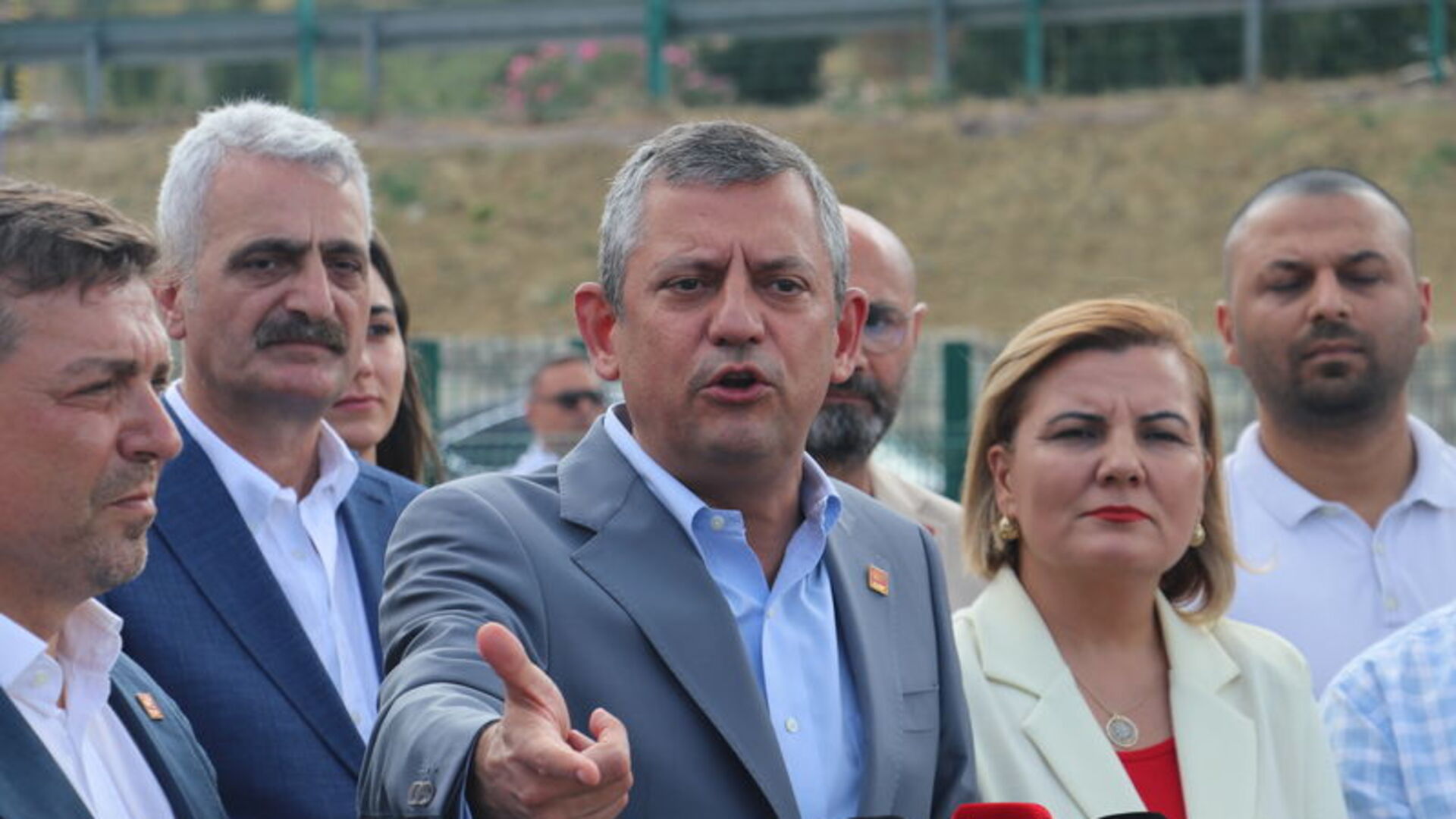 Demokratikleşme Yolunda Özel Komisyon: Meclis'te Yeni Adımlar!