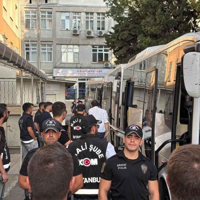 Yolsuzluk soruşturması: 25 kişi adliyede