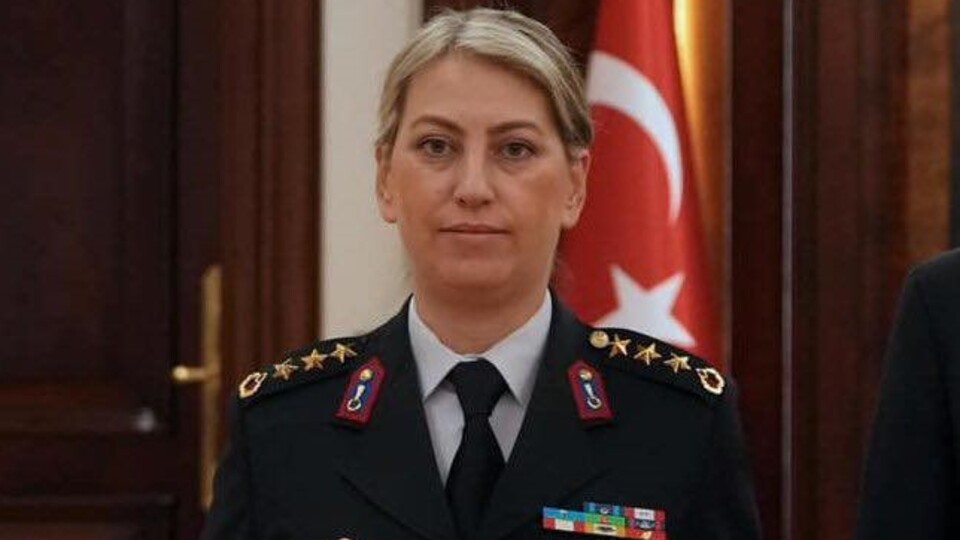 Türkiye'nin ilk kadın jandarma il komutanı, generalliğe terfi etti