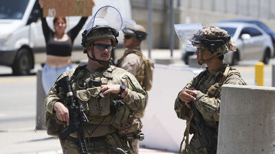 Pentagon, Los Angeles'tan Ulusal Muhafız'ın çoğunu çekiyor