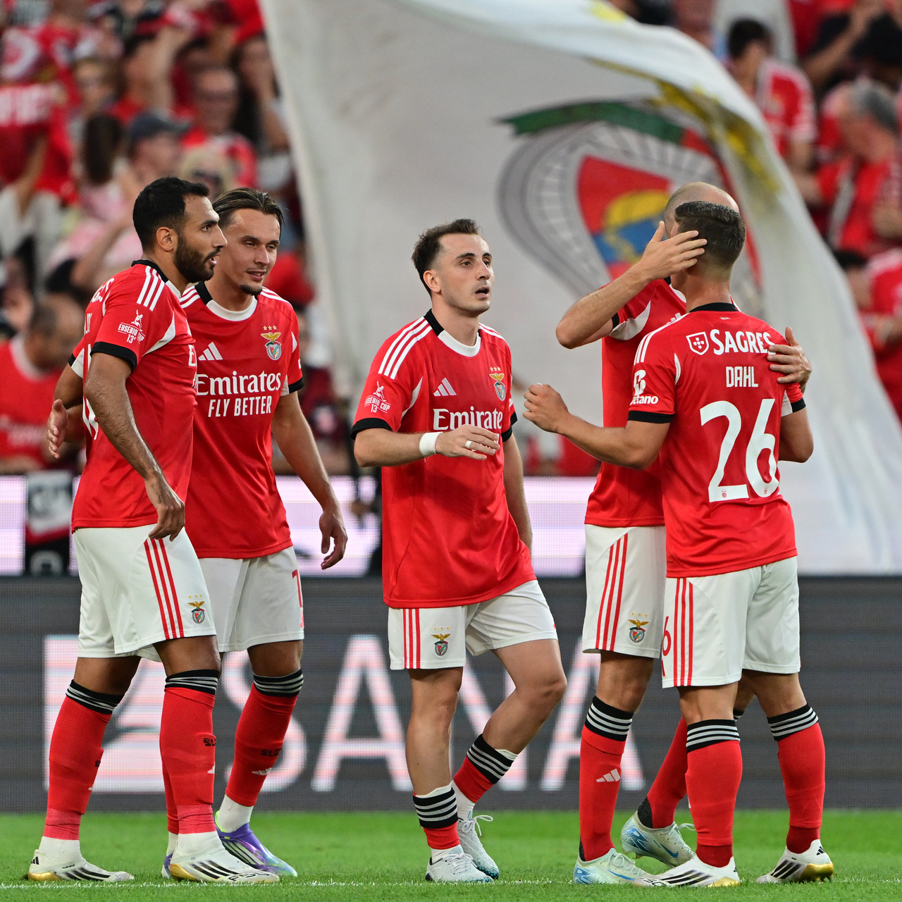 Kerem Aktürkoğlu, Portekiz'de bir kupa daha kazandı!