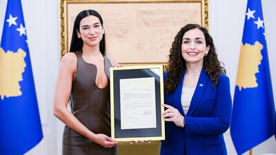 Üçüncü vatandaşlığını aldı