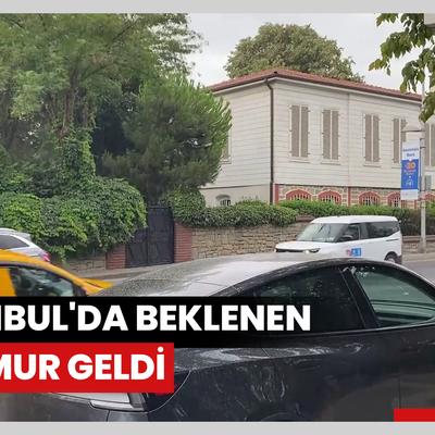 İstanbul'da beklenen yağmur geldi: Vatandaşlar serinliğe kavuştu