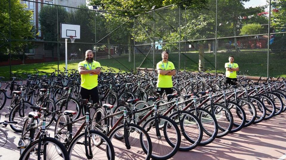 Bahçelievler'de 100 gence daha bisiklet