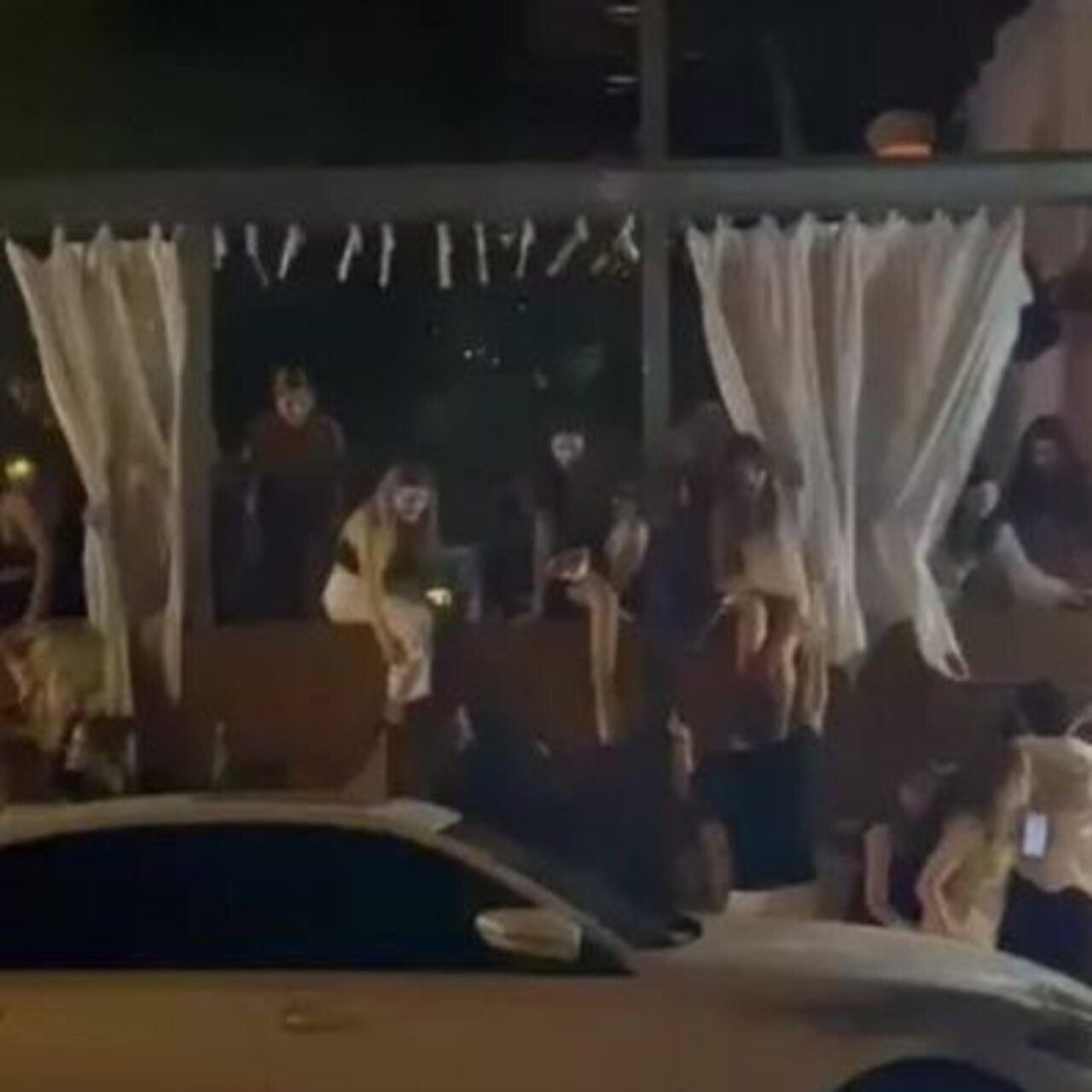 Çeşme'de olaylı gece: 7 yaralı