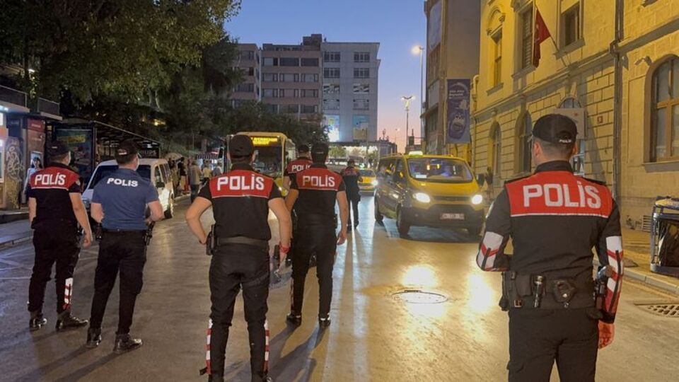 "Huzur İstanbul"da 830 kişi gözaltına alındı