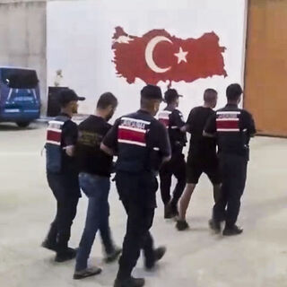 Mersin'de ormanı yakan 2 kişi tutuklandı