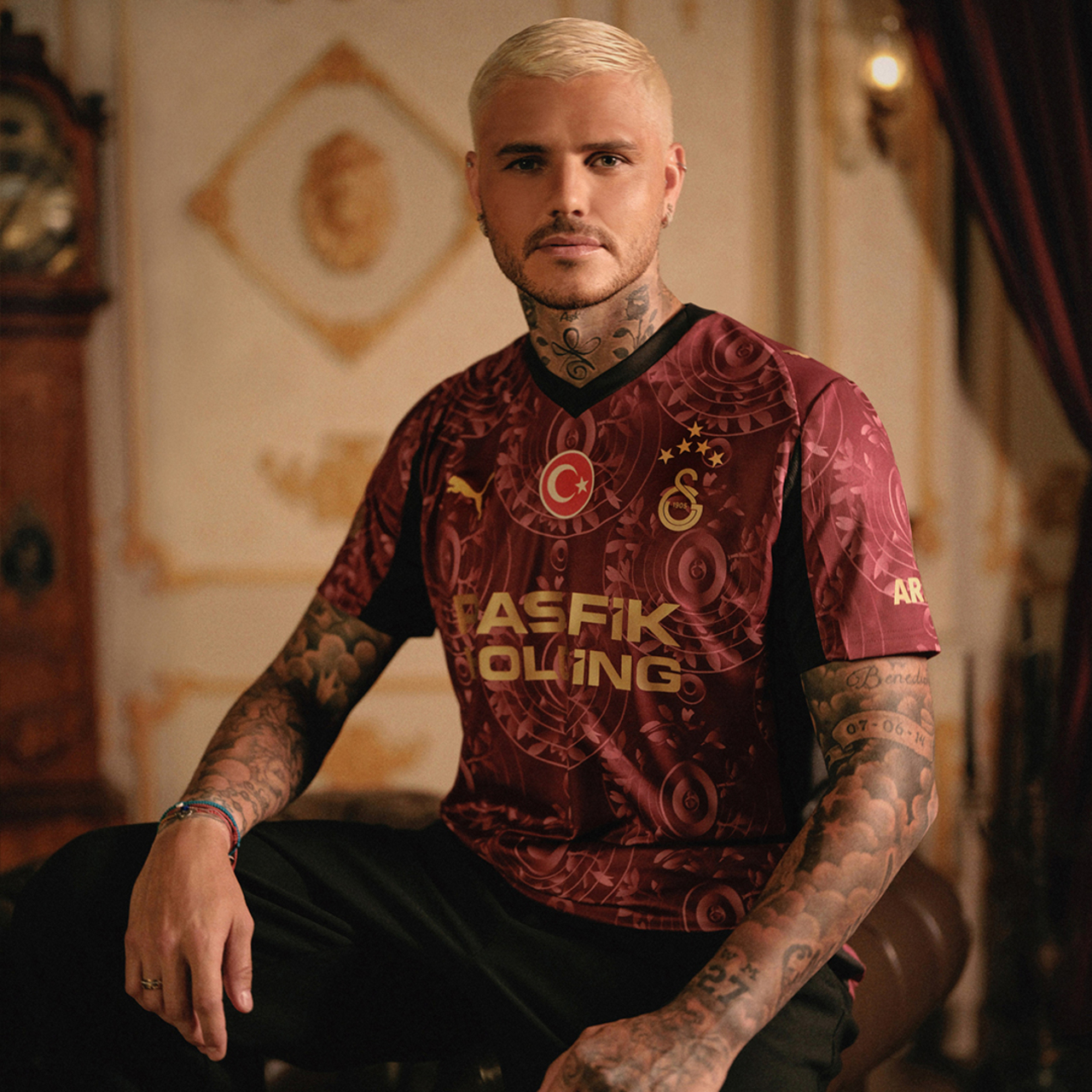 Galatasaray alternatif formasını tanıttı!
