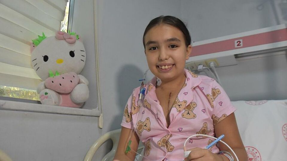 11 yaşında kalp kapağı nakli oldu: Ben de doktor olmak istiyorum