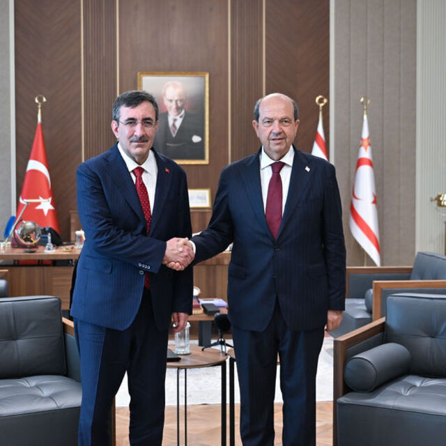 Yılmaz, KKTC Cumhurbaşkanı ile görüştü