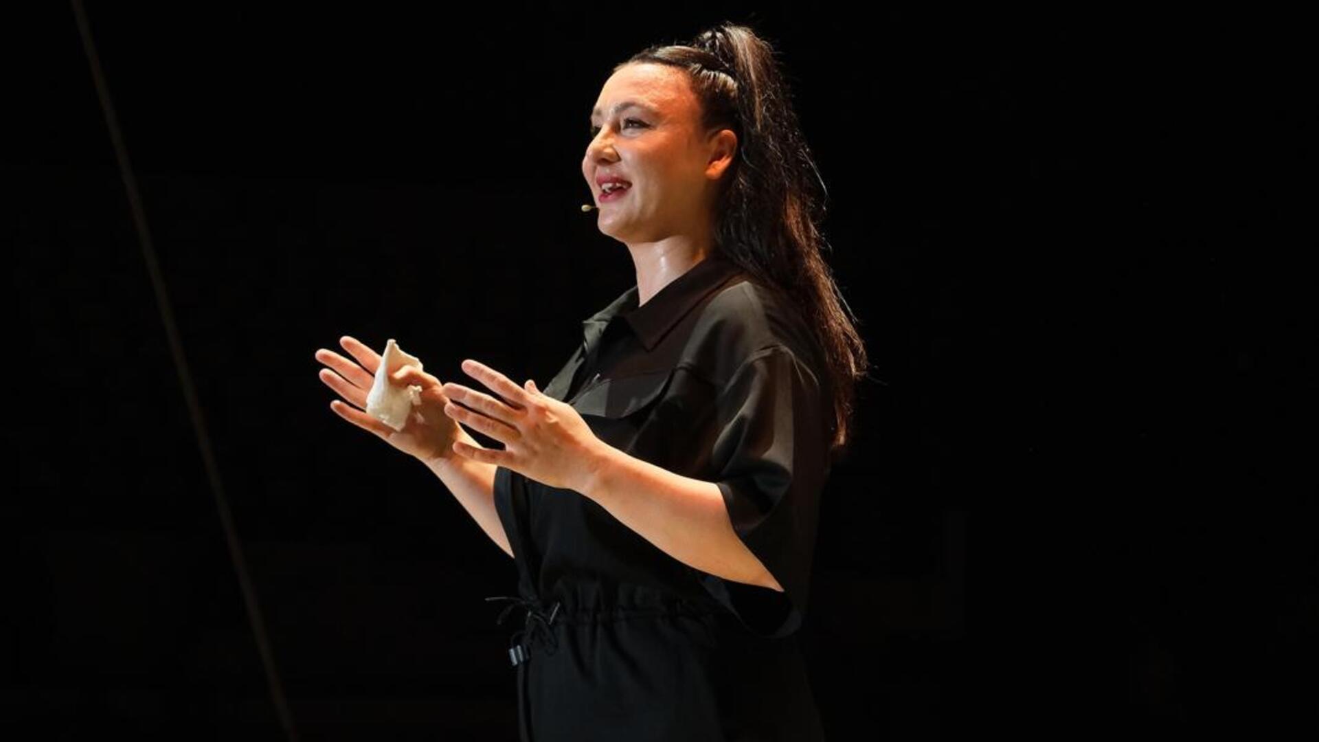 Yasemin Şakallıoğlu'nun Yangın Bölgelerine Duyarlı Desteği: İşte Detaylar!