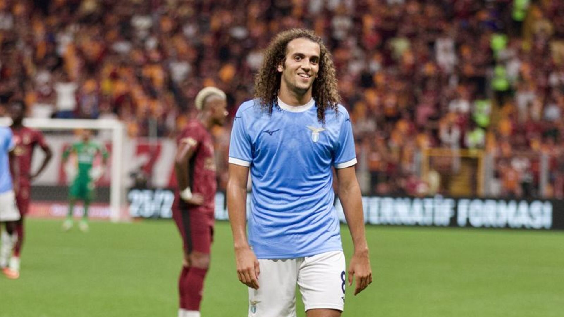 Guendouzi'den Galatasaray Taraftarına Övgü Dolu Sözler: 'Sahip Olduğunuz Enerji İnanılmaz!'