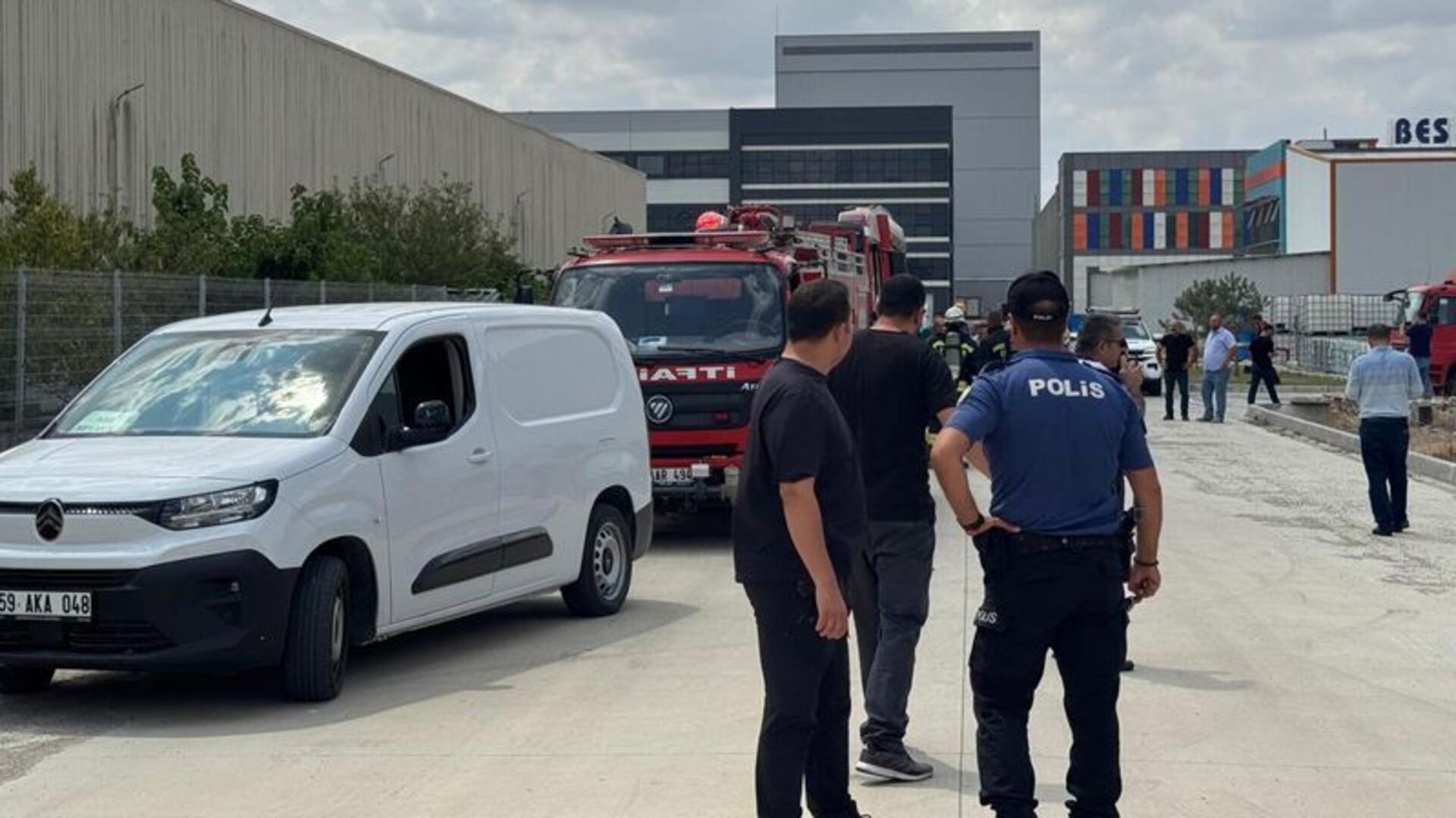 Fabrikada Korkunç Patlama: 2 Kişi Hayatını Kaybetti!