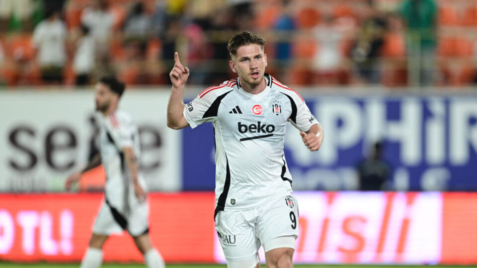 Semih Kılıçsoy resmen Cagliari'de