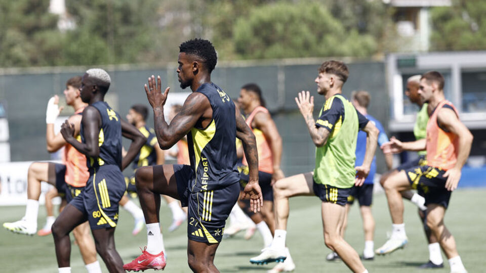 Fenerbahçe'de Feyenoord mesaisi!