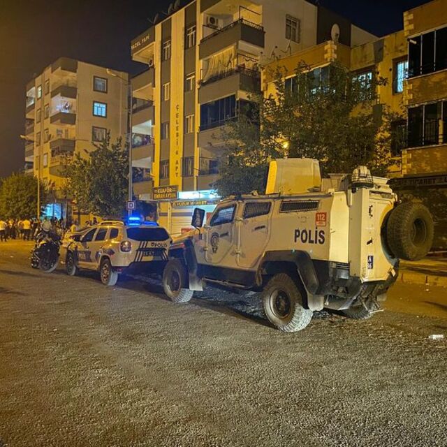 Diyarbakır'da silahlı kavga: 12 yaralı