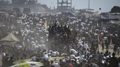 İsrail, yardım bekleyen Filistinlilere ateş açtı