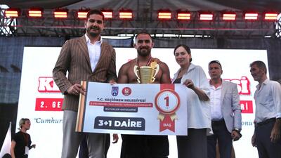 Karakucak Güreşleri'nin şampiyonu belli oldu