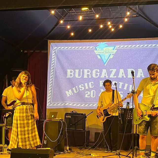 Burgazada'da büyüleyici müzik festivali