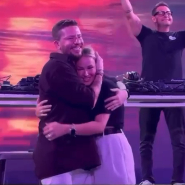 JLo'dan önce sahnede evlilik teklifi