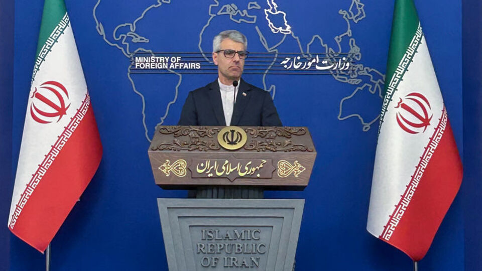 İran: Savunma gücümüz müzakere konusu değil