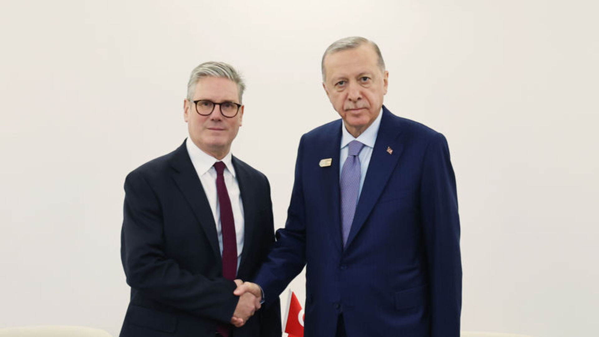 İngiltere Başbakanı Sunak ile Görüşen Cumhurbaşkanı Erdoğan'dan Kritik Mesajlar!