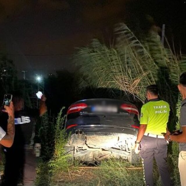Drift yaptı, bıçakla tehdit etti