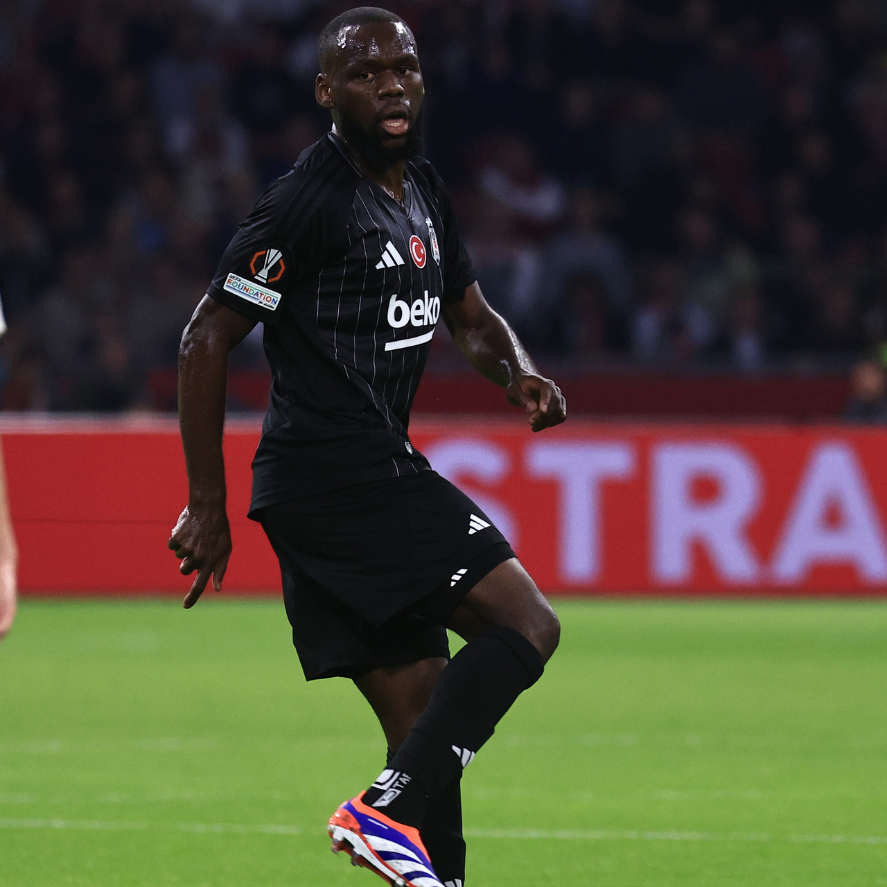 Beşiktaş'ta Onana'ya 2 talip birden!