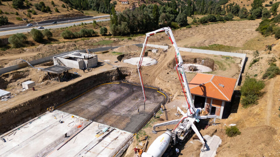 Akdağmadeni'nde atık su tesisi inşaatı sürüyor
