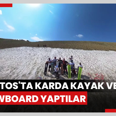 Ağustos'ta karda kayak ve snowboard yaptılar