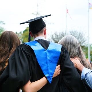 Mezun gençlere 2 yıl sağlık hizmeti