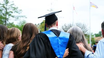 Mezun gençlere 2 yıl sağlık hizmeti