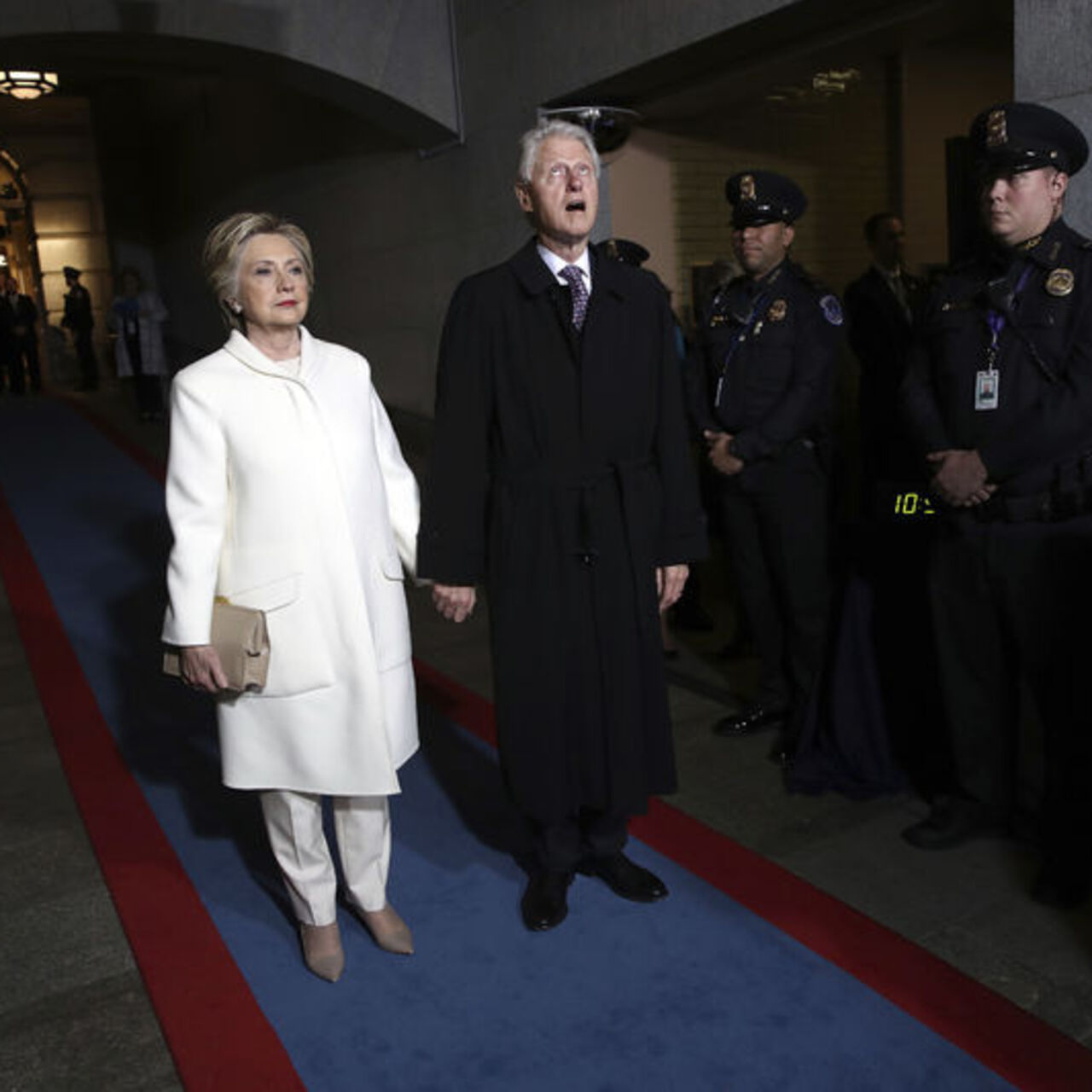 Clinton çifti ifadeye çağrıldı