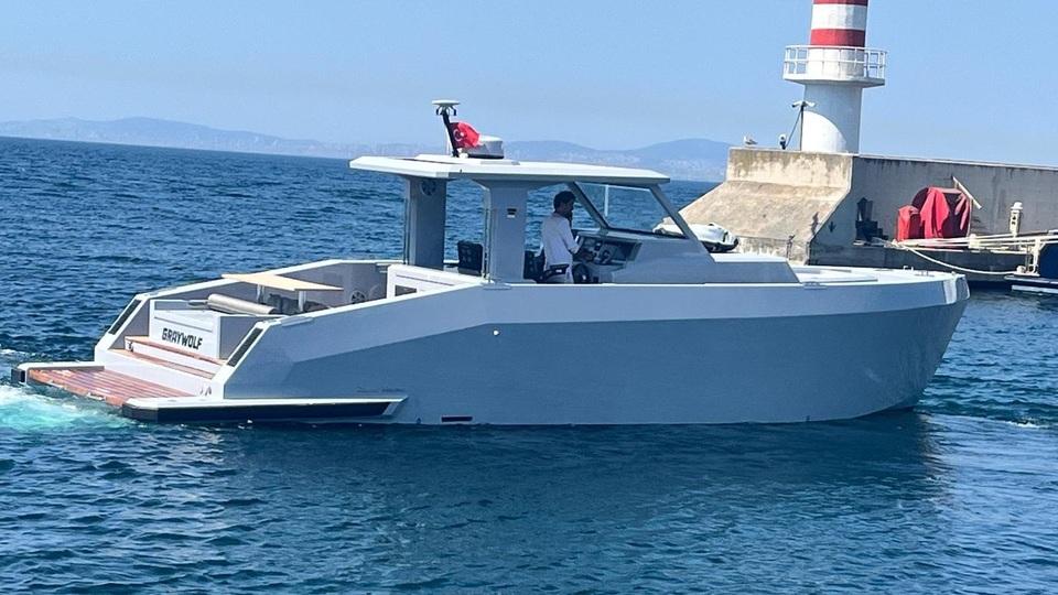 İş insanı Halit Yukay'ın teknesi, parçalanmış halde bulundu!