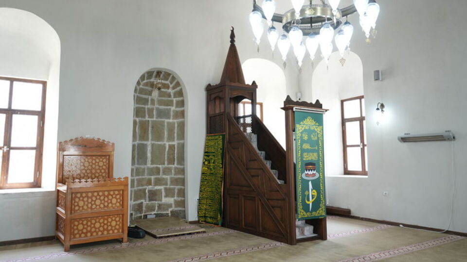 Depremde hasar alan vakıf eserleri yenilendi