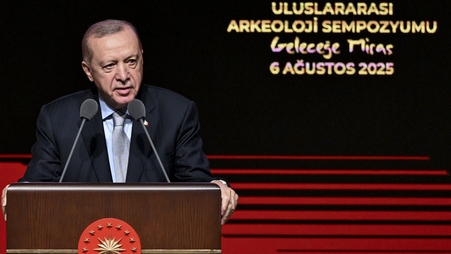 Cumhurbaşkanı Erdoğan'dan açıklamalar