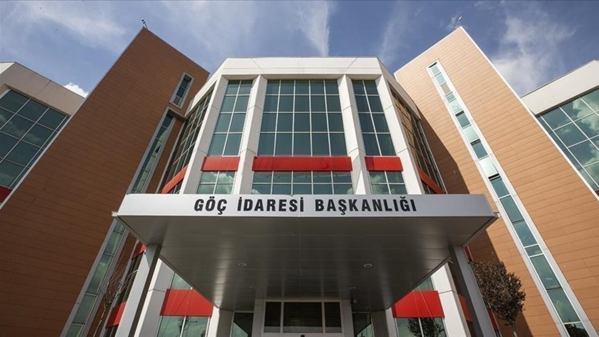 Sahte Sağlık Raporu Skandalı! Göç İdaresi'nden Şok Açıklama