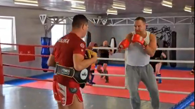 Amatör boksör yeni cumhurbaşkanı: Karol Nawrocki